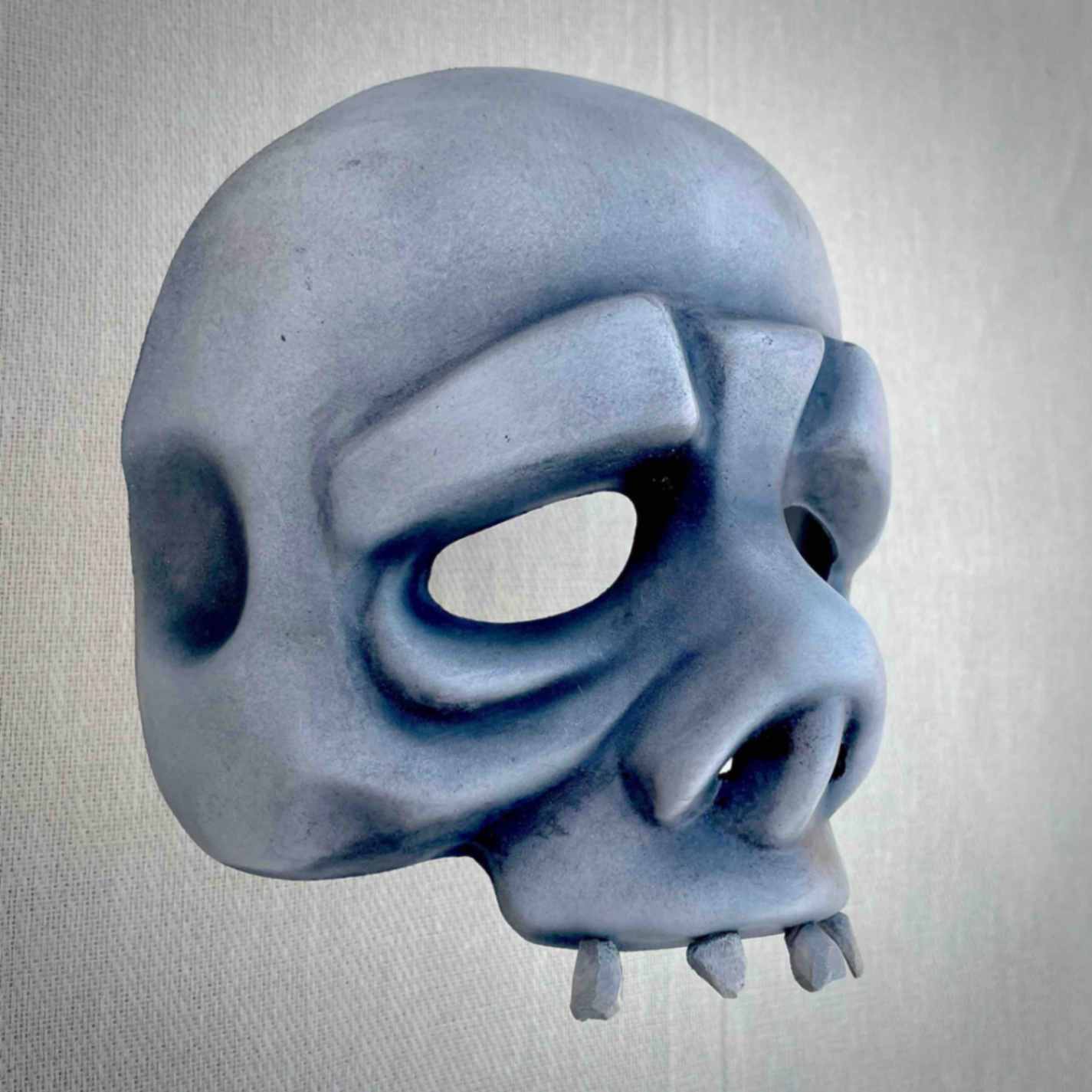Morte Commedia dell'Arte Theatre Mask Side View