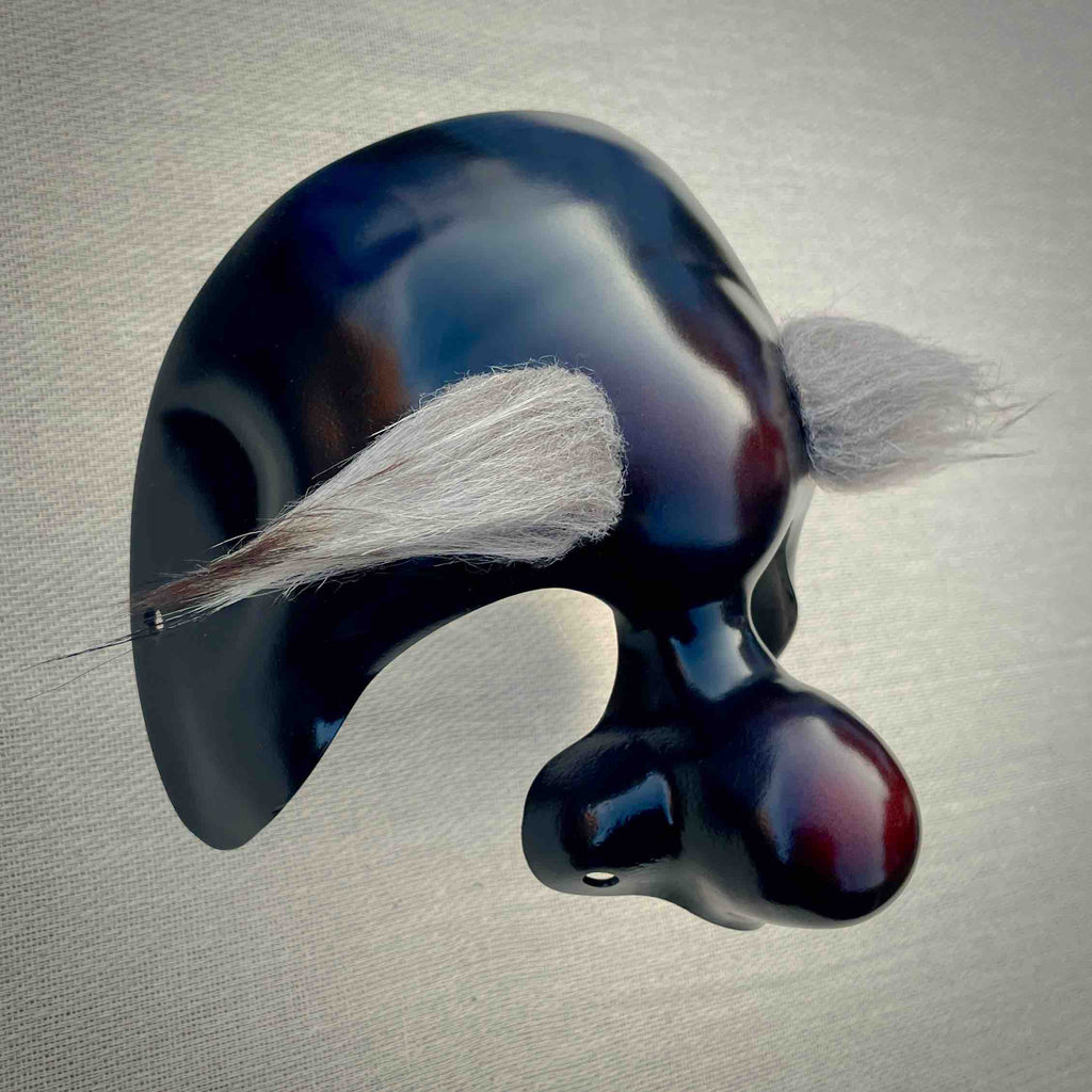 Il Dottore 1 Commedia dell'Arte Theatre Mask Side View