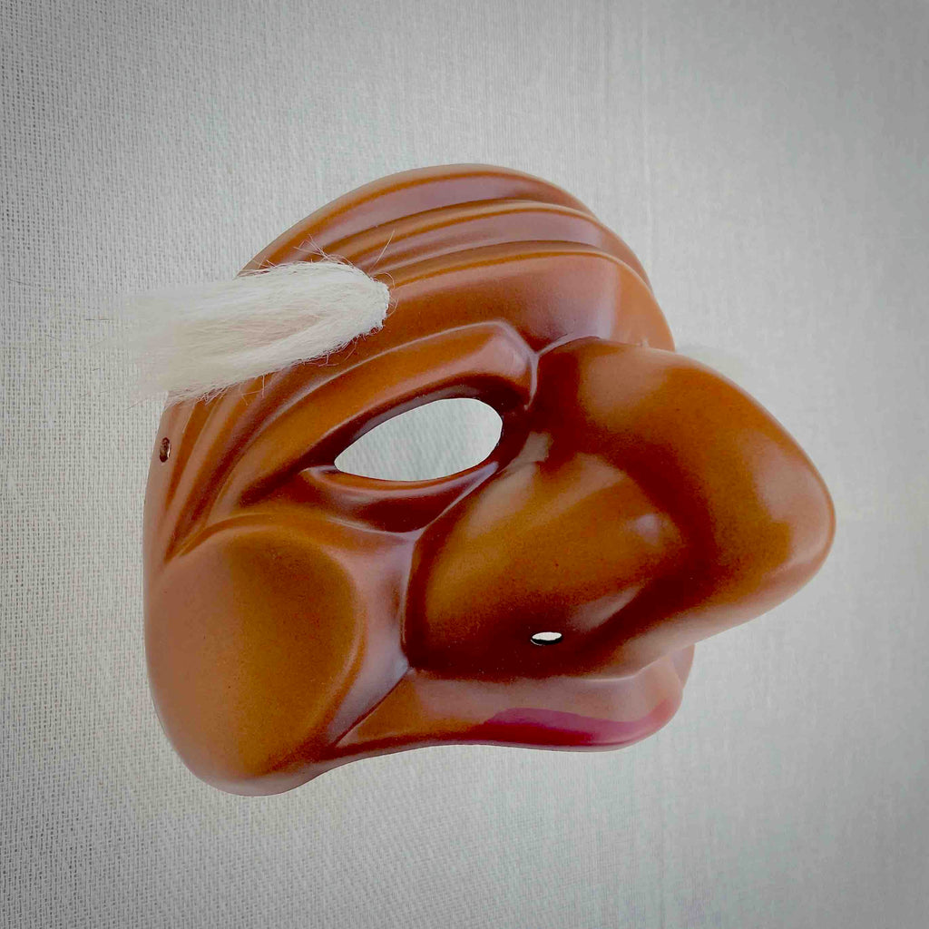 La Ruffiana Commedia dell'Arte Theatre Mask Side View