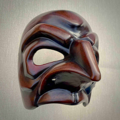 Magnifico Commedia dell'Arte Theatre Mask Side View